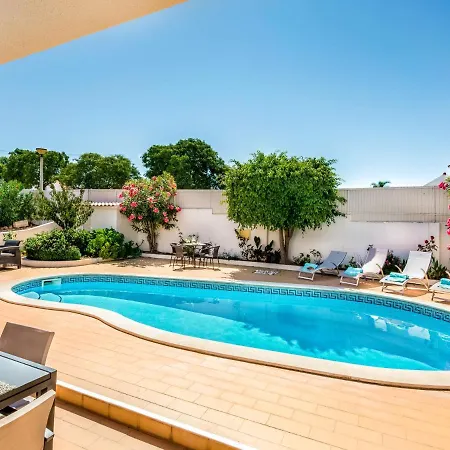 Villa Gale فيلة